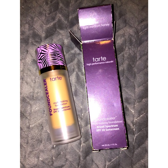 Tarte foundcealer multitasking foundation broad-spectrum SPF 20 sunscreen NIB